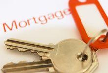 How Do I Use a Mortgage Calculator to Determine What I Can Afford?